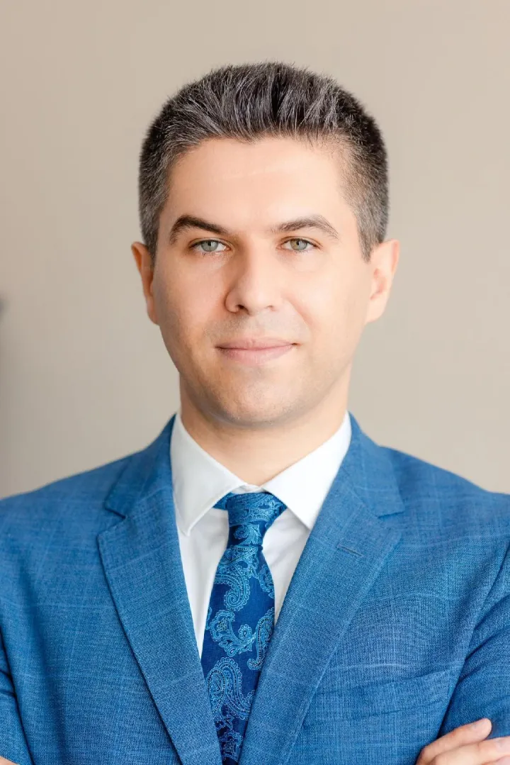 Bogdan Bădescu - Avocat definitiv